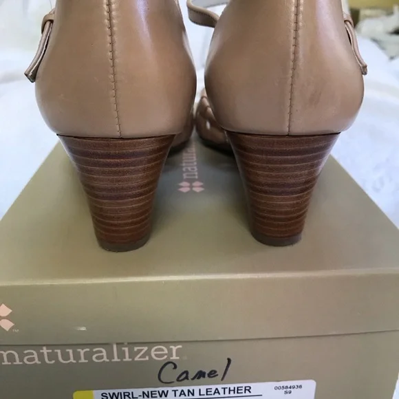 Naturalizer Tan Leather Heels - Picture 5 of 8